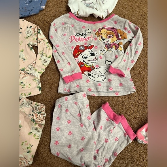 Bundle of 5 Girls Two Piece Pajamas & One Footie Size 24M/2T Paw Patrol Unicorn - Picture 3 of 10